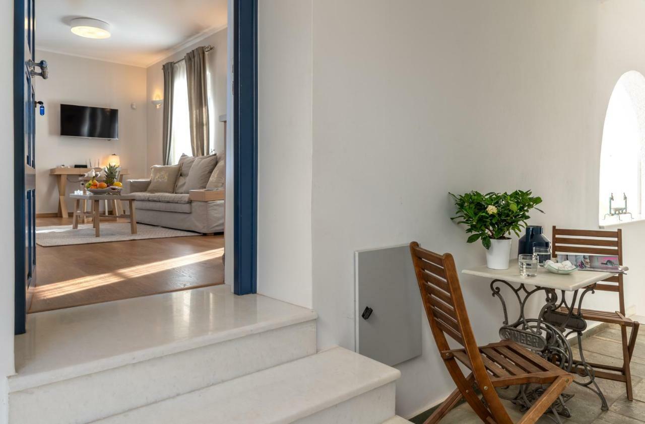 Porto Vecchio Luxury Suites Spetses Town Екстер'єр фото