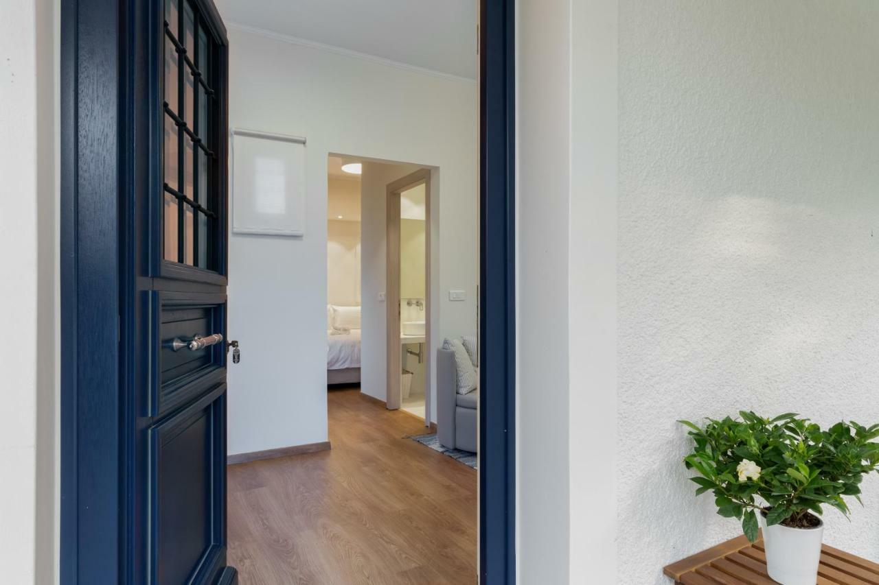 Porto Vecchio Luxury Suites Spetses Town Екстер'єр фото