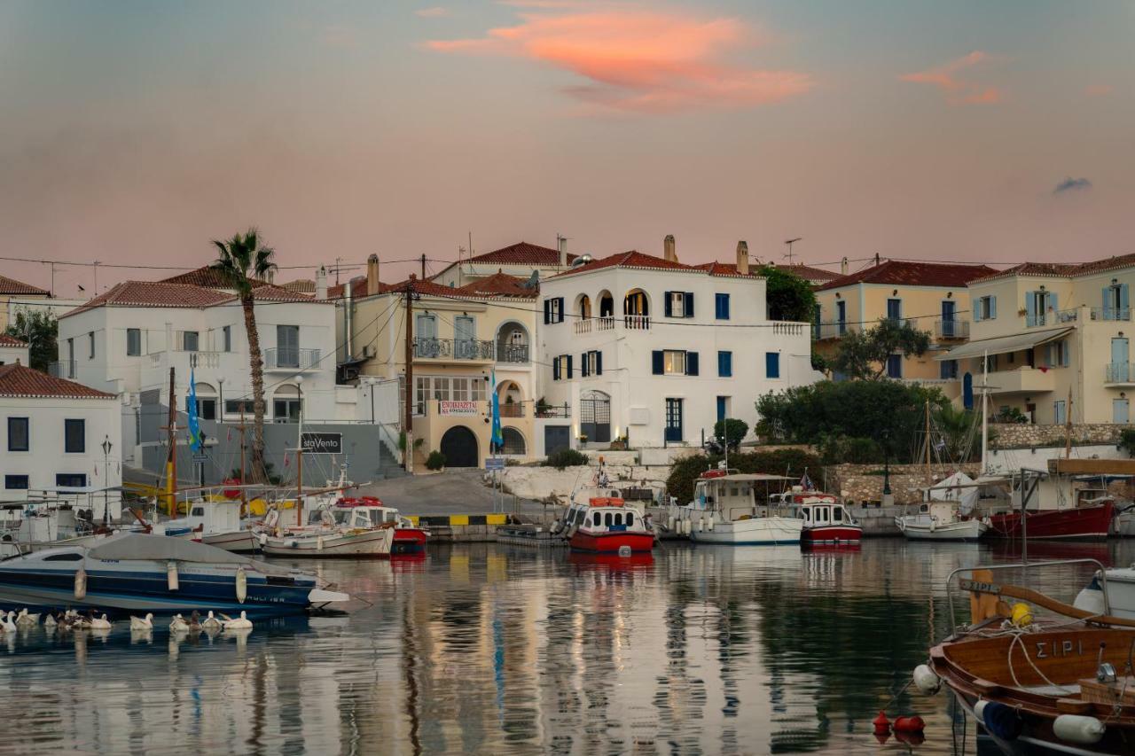 Porto Vecchio Luxury Suites Spetses Town Екстер'єр фото