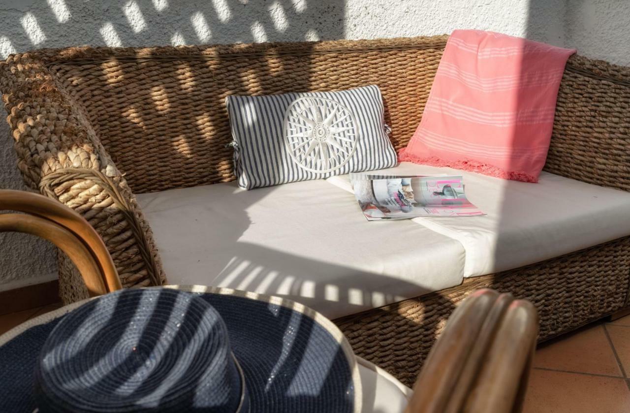 Porto Vecchio Luxury Suites Spetses Town Екстер'єр фото