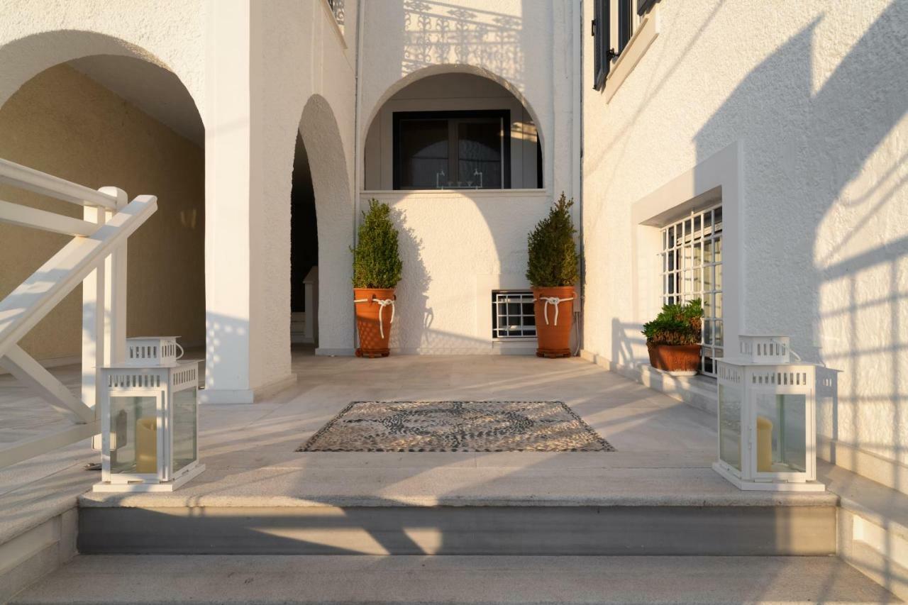 Porto Vecchio Luxury Suites Spetses Town Екстер'єр фото